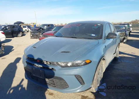 2024 Dodge Hornet R/T Eawd z USA, uszkodzony, nr VIN ZACPDFCW1R3A17328